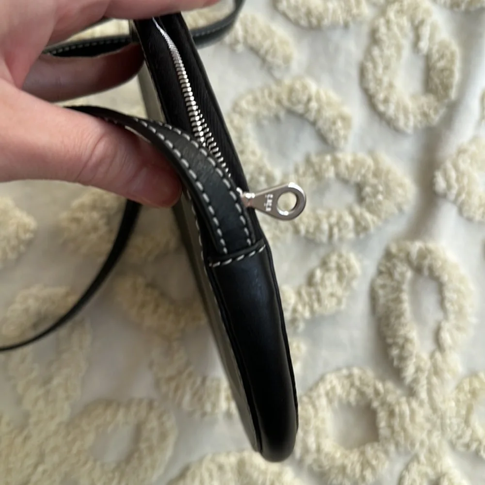 Orseund Iris Leather Circle Crossbody Bag - Picture 5 of 9